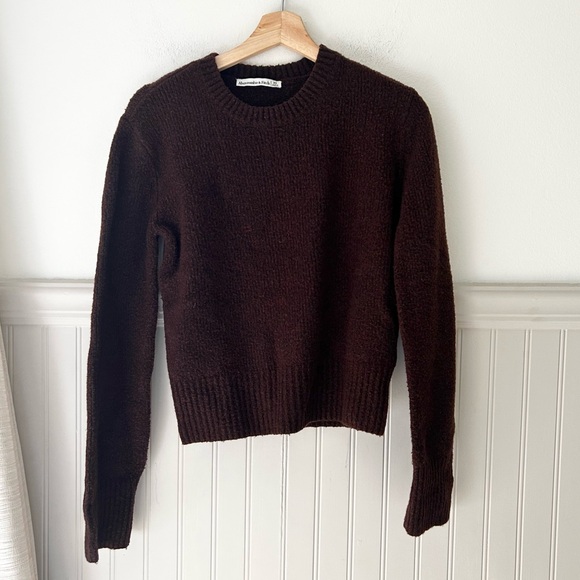 Abercrombie & Fitch Dark Brown Crew Neck Sweater Size XS - Picture 2 of 5